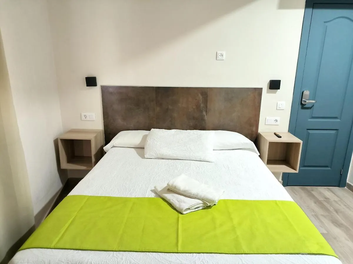 Pension Perez Montilla Seville Guest house