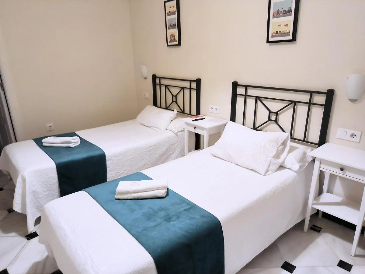 Pension Perez Montilla Sevilla 2*,
